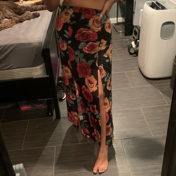 M slit maxi skirt - Picture 9 of 14